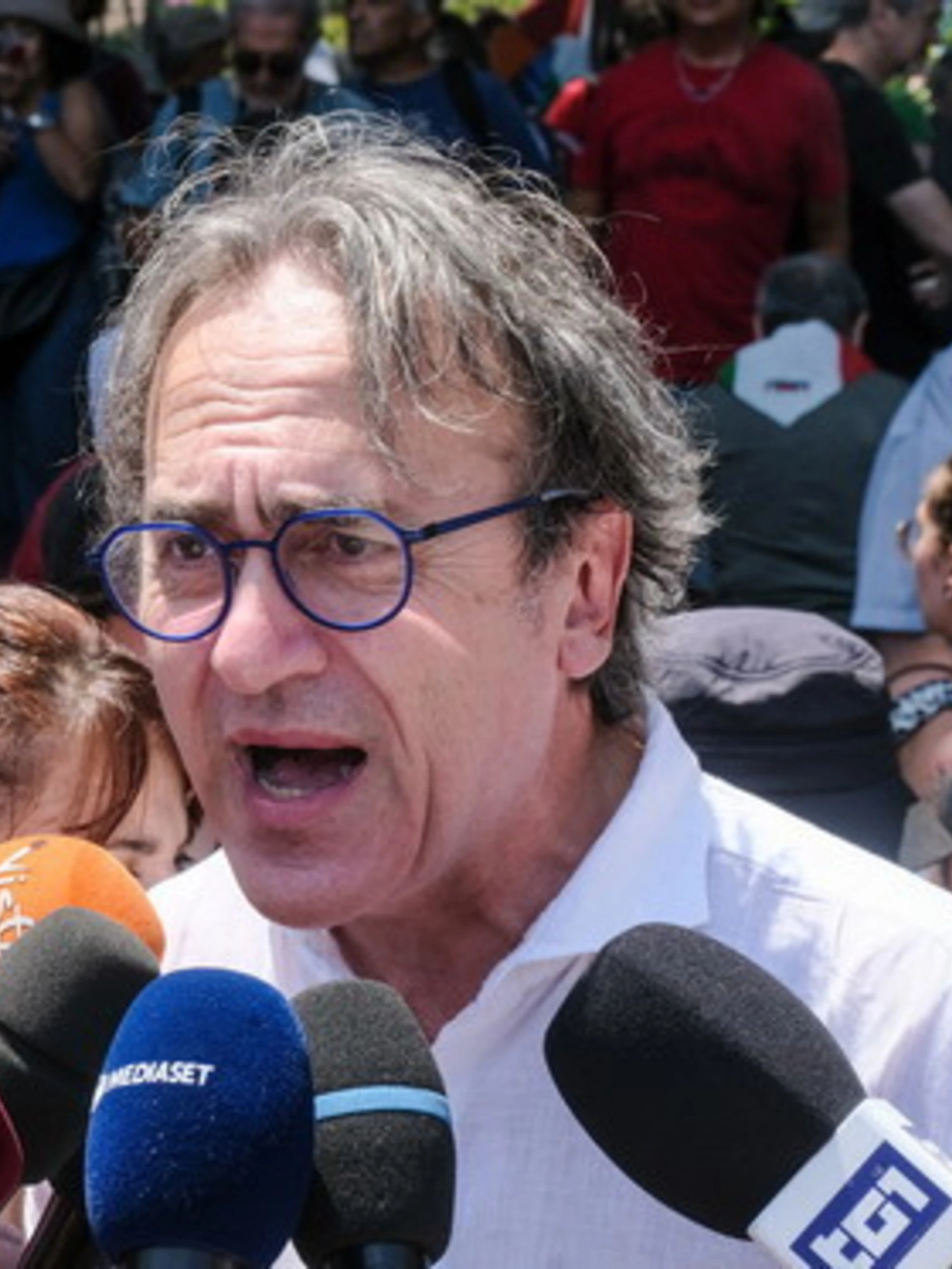 Bonelli show: "Alluvione? Superficialità del governo"