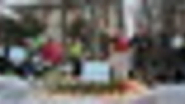 Proteste a Minneapolis dopo che un agente dell'ICE uccide una donna