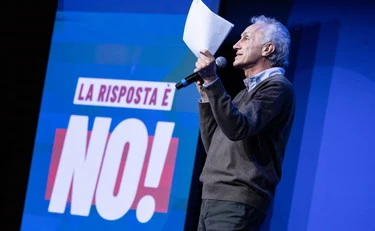 Travaglio terrorizzato dai 250 milioni si aggrappa alle copi