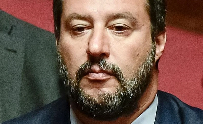 Matteo Salvini, primo addio alla Lega: Carmelo Lo Monte lascia il gruppo alla Camera, chi è il "trasformista"