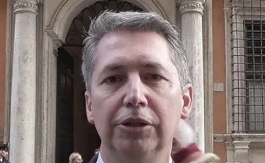 Pd, rivolta contro il commissario di Elly Schlein