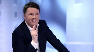 Silvio Berlusconi, l'abbraccio di Matteo Renzi a Quarta Repubblica: "Una delle personalità più importanti del Paese. De Benedetti? Da lui parole meschine"