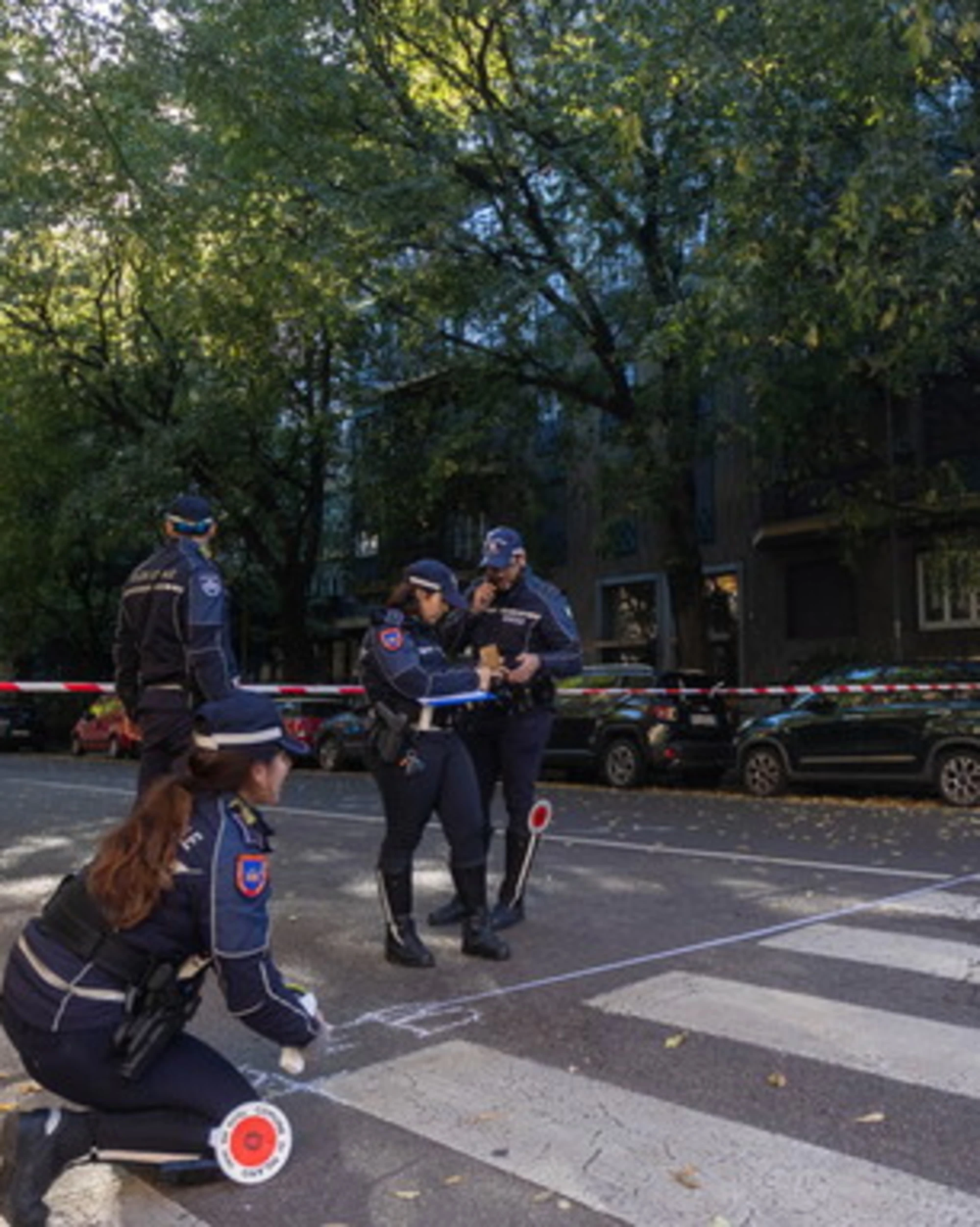 Milano, 87enne travolto e ucciso sulle strisce pedonali: pirata in fuga