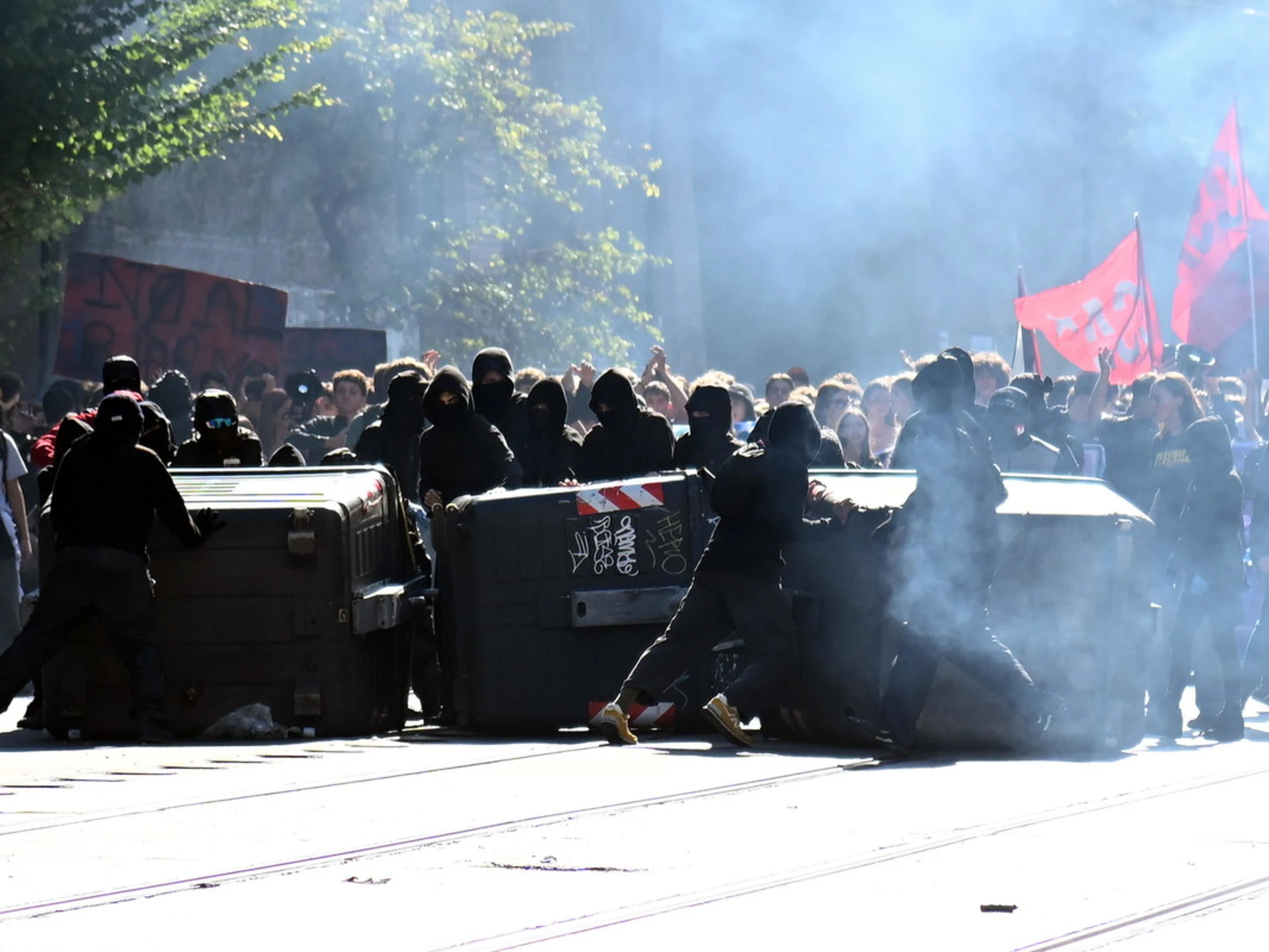 L’ipocrisia dei compagni che dimenticano il ’77