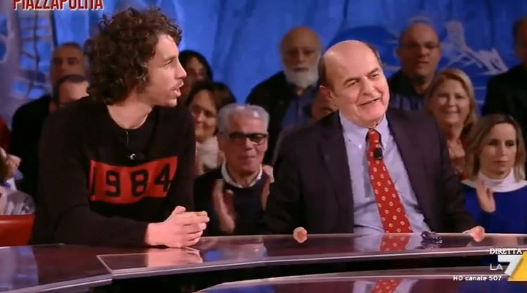 Santori da Formigli, la domanda su sardine e Pd. L'urlo di Padellaro non inquadrato, gelo Bersani