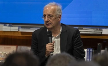 Il "marziano" Walter Veltroni e le scelte di Elly Schlein