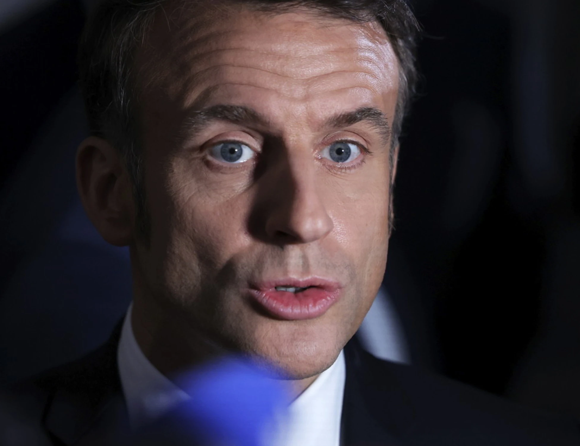 La nuova vita di Macron nell'impero dei media