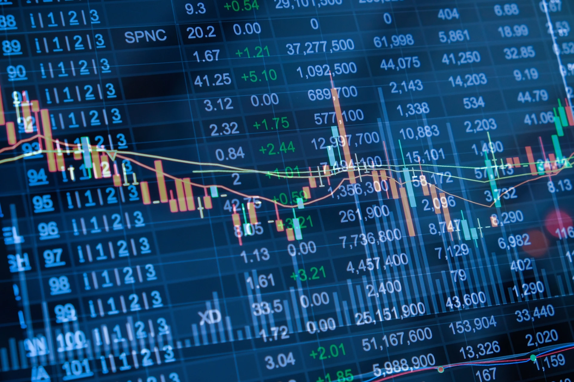 Banche e finanza, lo "strano silenzio" sulle elezioni in Italia: cosa vuole chi comanda davvero