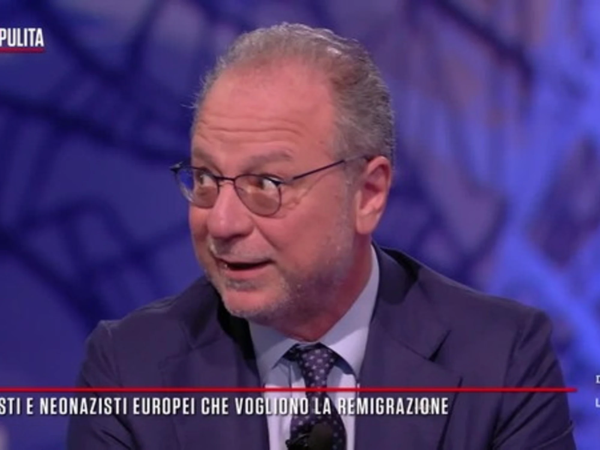 PiazzaPulita, Mulè contro Vannacci: "Guai a permettergli di mettere il naso oltre"