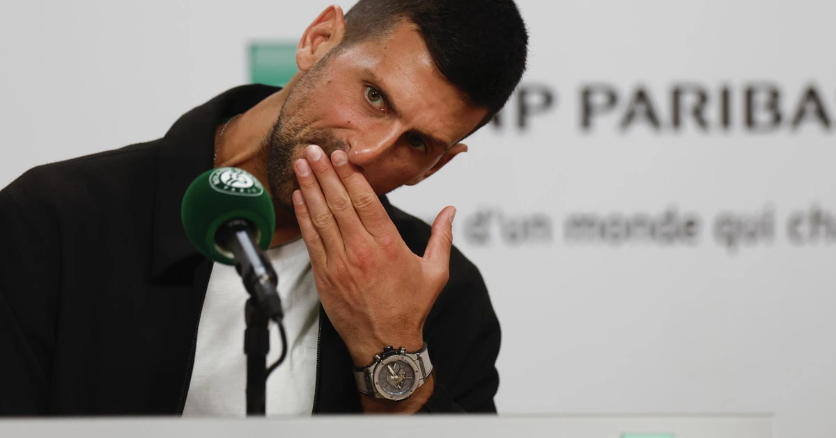 Novak Djokovic, "buco in testa e impatti sul corpo": la menzogna e la foto che fa il giro del mondo