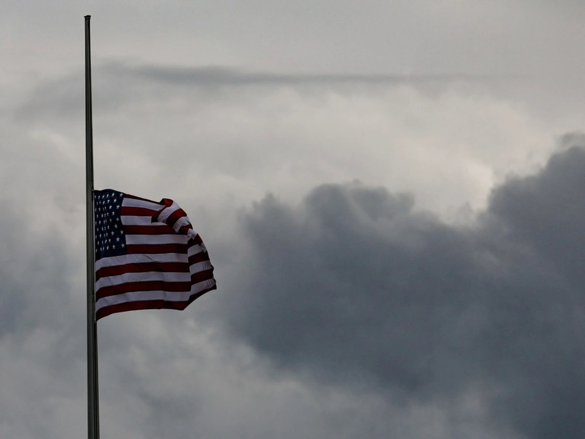 L’OMICIDIO DI KIRK DIMOSTRA CHE NEGLI USA C’È UN GROSSO DEFICIT NELLA SICUREZZA