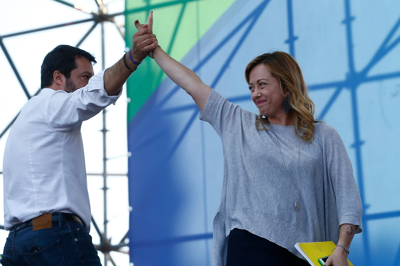 Giorgia Meloni a Porta a porta: "A FdI i candidati di Marche, Puglia e forse Toscana". Staffetta con Salvini