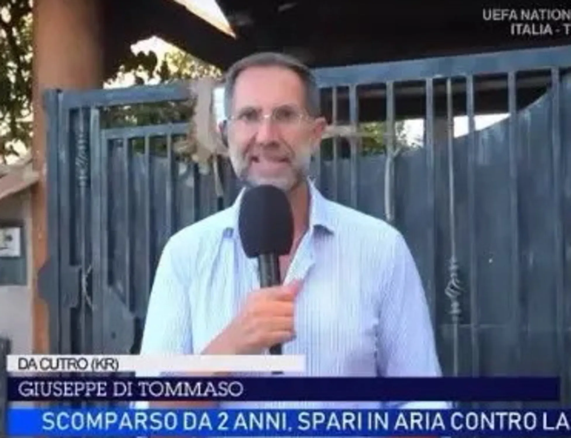 Leggi l'articolo: "Hanno sparato". Minacce al giornalista della Vita in Diretta durante un servizio