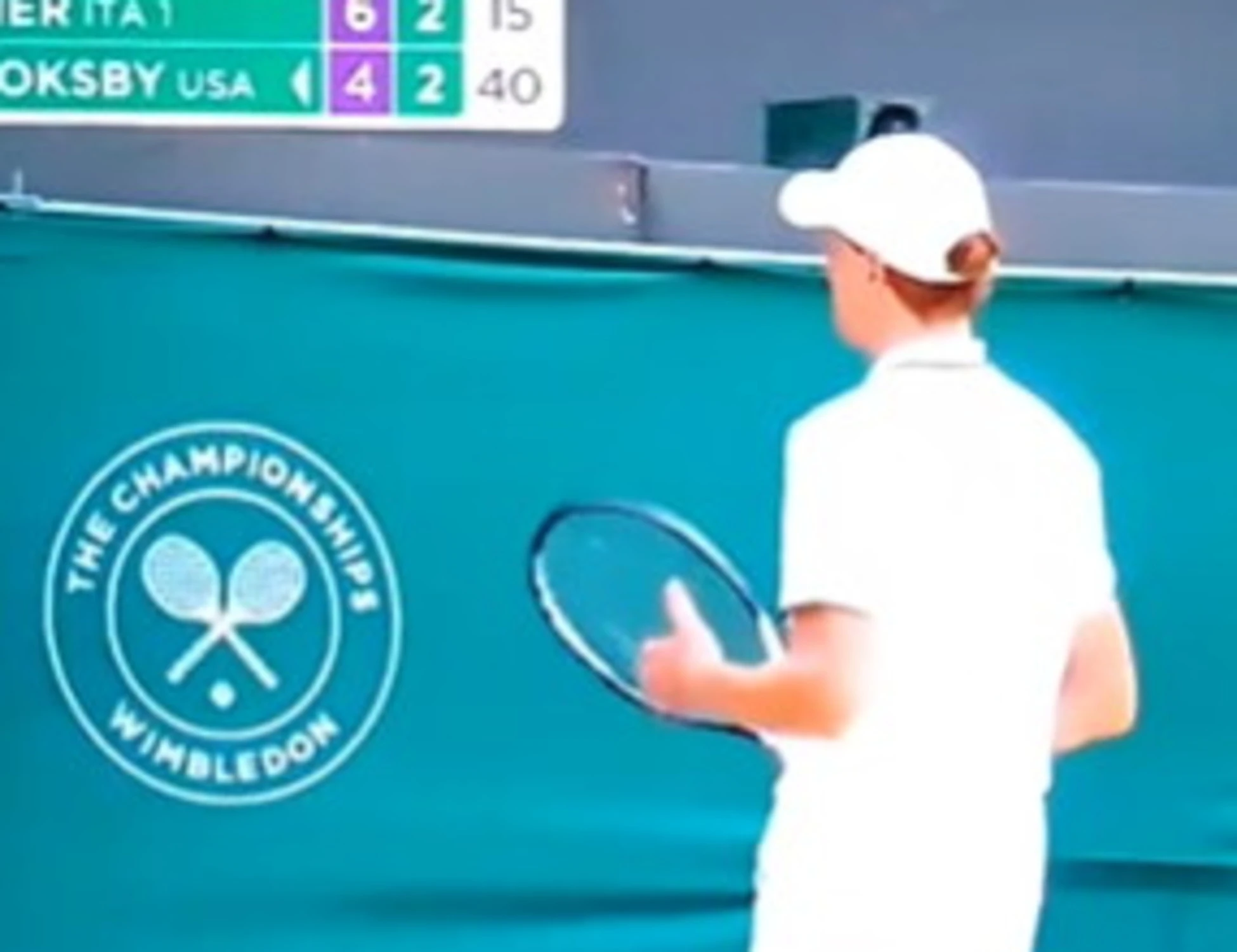 "Deludente atto di vandalismo": Sinner, senza precedenti a Wimbeldon