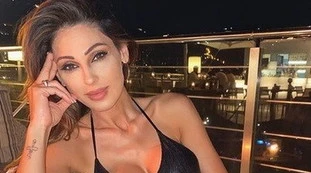 Anna Tatangelo, bomba di Signorini: pochi mesi dopo l'addio, Gigi D'Alessio... lei che dice?