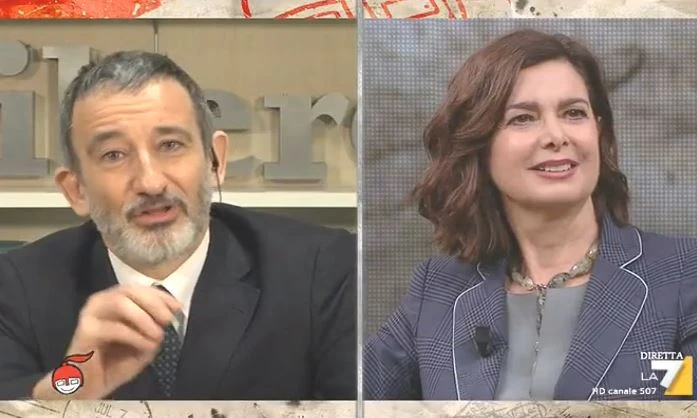 DiMartedì, Pietro Senaldi fa perdere la pazienza alla Boldrini: "Sa cos'è una famiglia?", e lei...