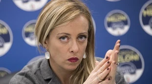 Giorgia Meloni, fucilata contro Giuseppe Conte: "Ecco cosa gli regalerei a Natale"