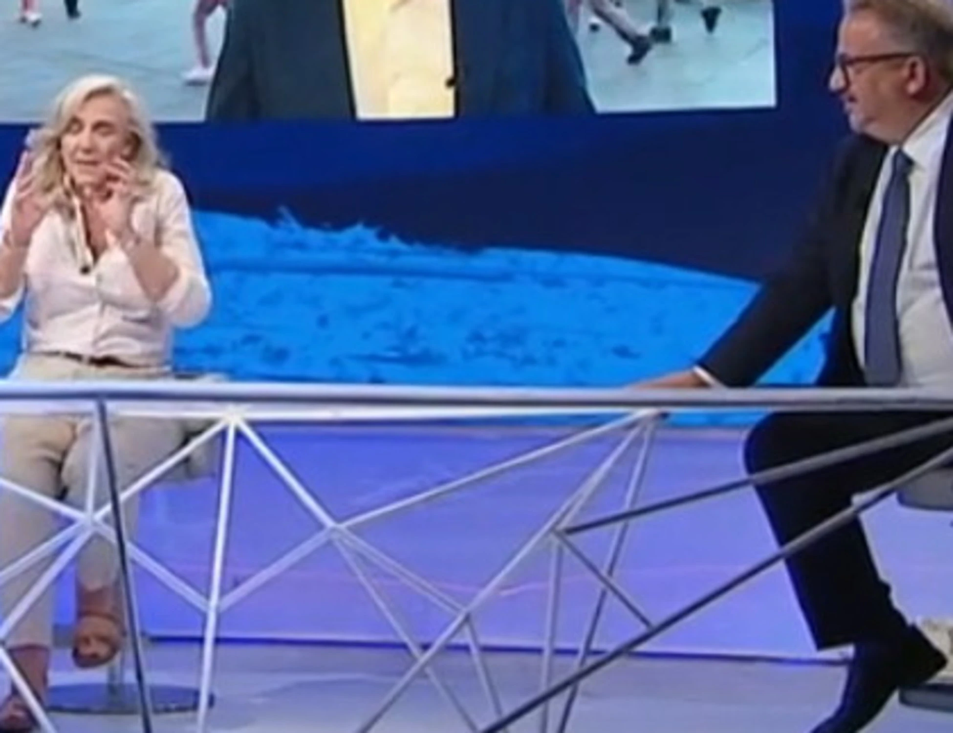 In Onda, show di Telese e Botteri contro Meloni: "Cosa demenziale", "I marocchini non vengono in Italia"