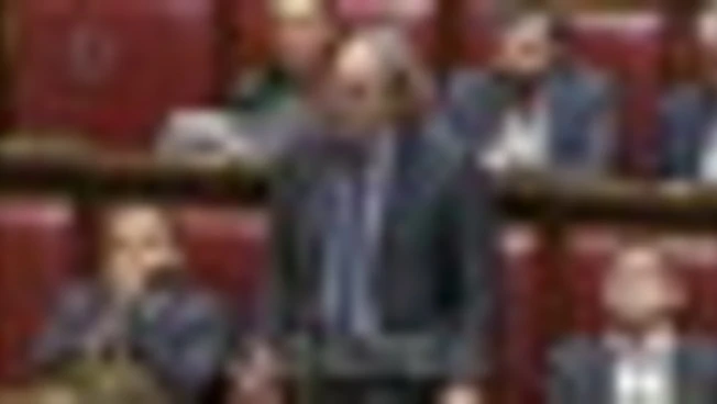 https://media.liberoquotidiano.it/7CqzUTmHmiK8vgnKTJhBL_ZGy7ZDoIuAjQrbdXcrREw/width:800/quality:90/aW1hZ2VzLzIwMjUvMDkvMjQvMTEzMDUxODg5LTg3ZGNiYWUwLTU5NjUtNGM2Yy1iZTgyLWQwMTRjYTU0OWYzZi5qcGc.webp