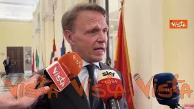 Lollobrigida incontra Commissario salute animali Ue Varhely: Tolleranza zero a concorrenza sleale