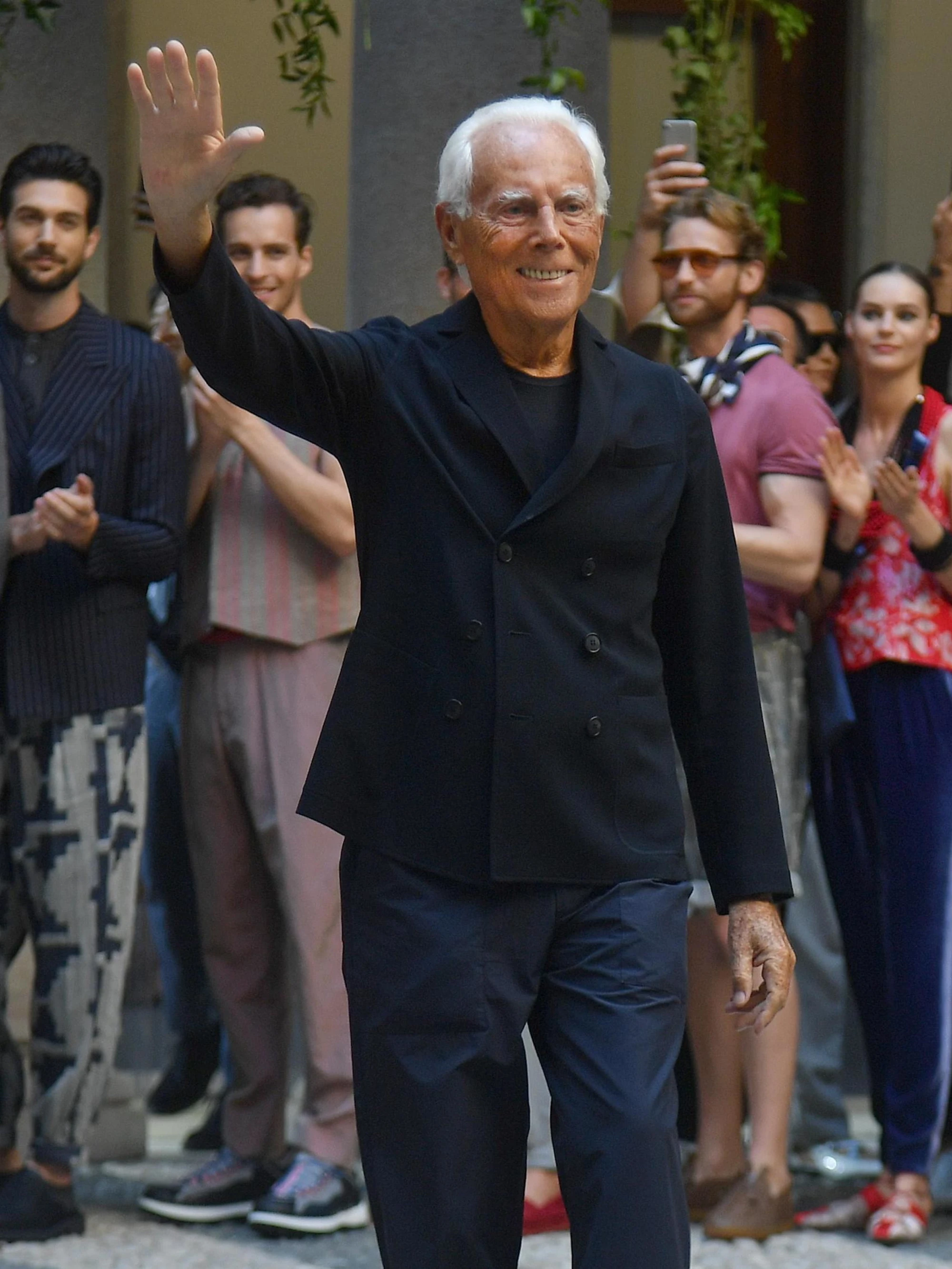 La giacca morbida, il “greige” Lo stile che ha vestito il mondo