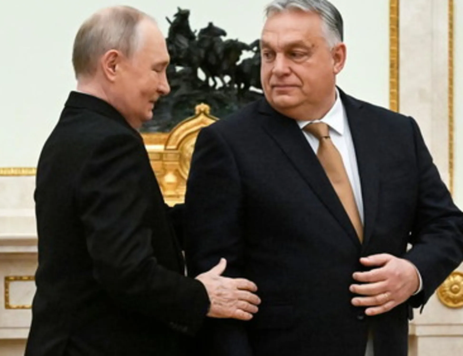 Leggi l'articolo: Orban da Putin, l'ira della Germania: cosa succede