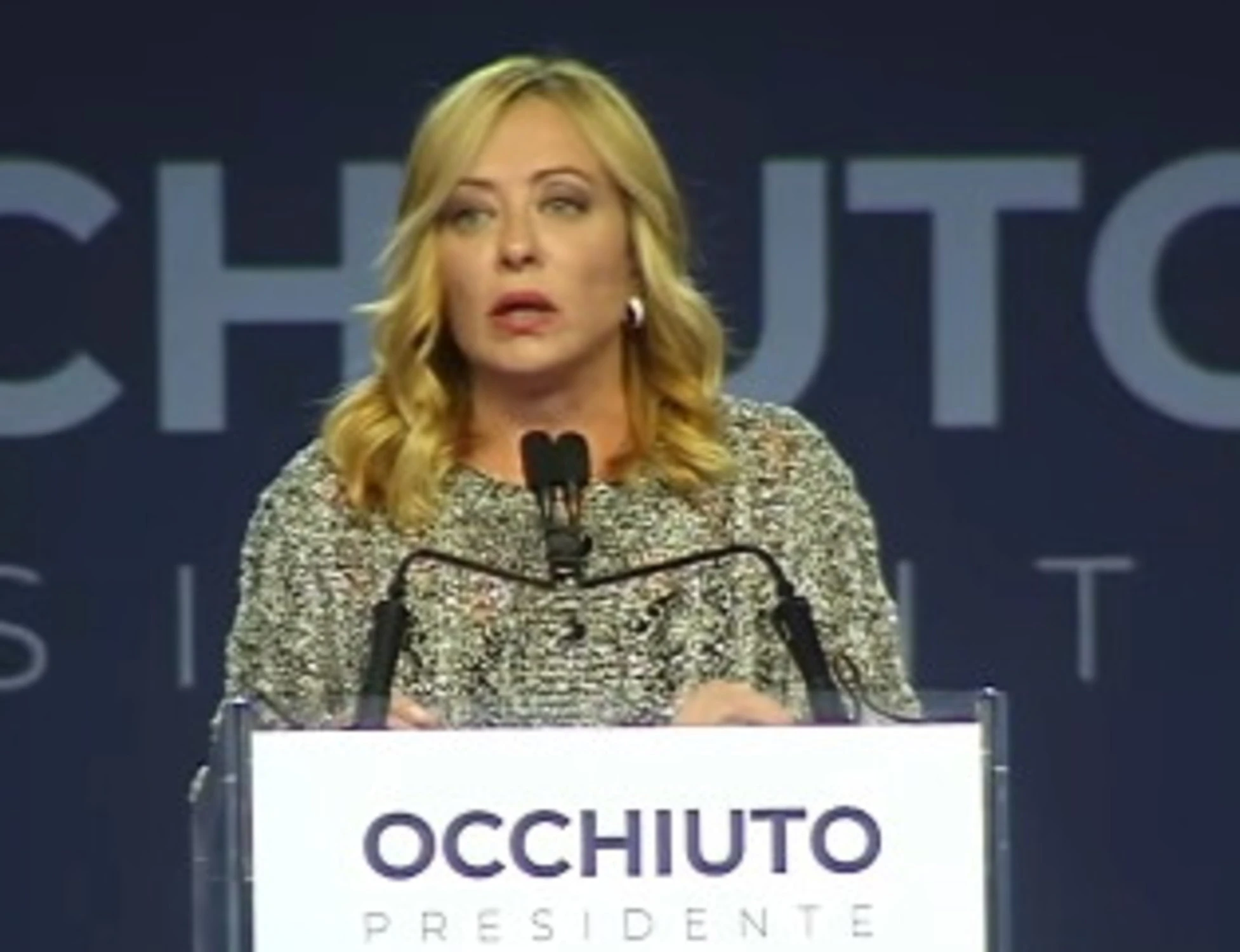 Calabria, Meloni spiana la sinistra: "Su Gaza il Pd tratta gli italiani come stupidi"