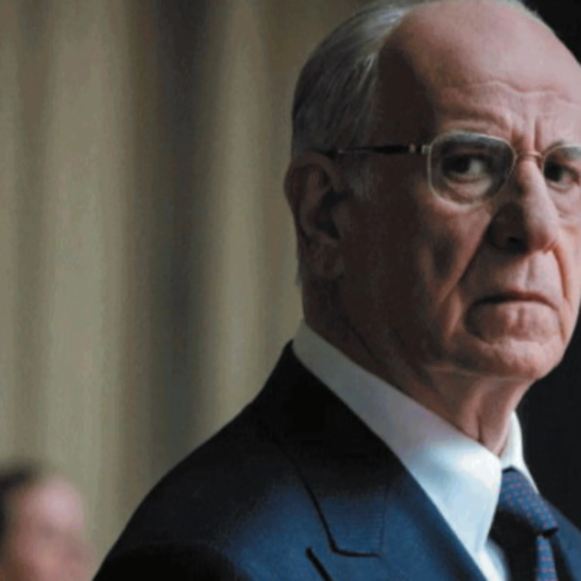 Paolo Sorrentino per una volta sceglie la sobrietà