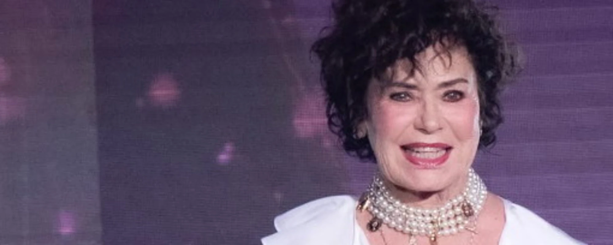 "Tradita da mio<br /> figlio": Corinne<br /> Clery choc