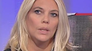  Eleonora Daniele<br /><br type="_moz" />