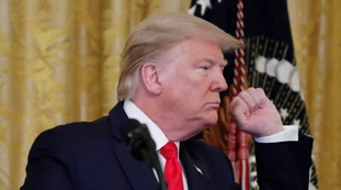 Donald Trump smentito da Twitter, la minaccia: "Pronto a chiudere i social network", caos negli Usa
