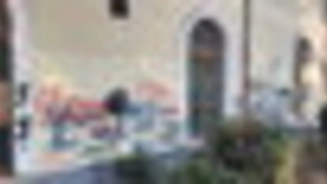Cava de' Tirreni, i danni provocati alla villa "Falcone e Borsellino"