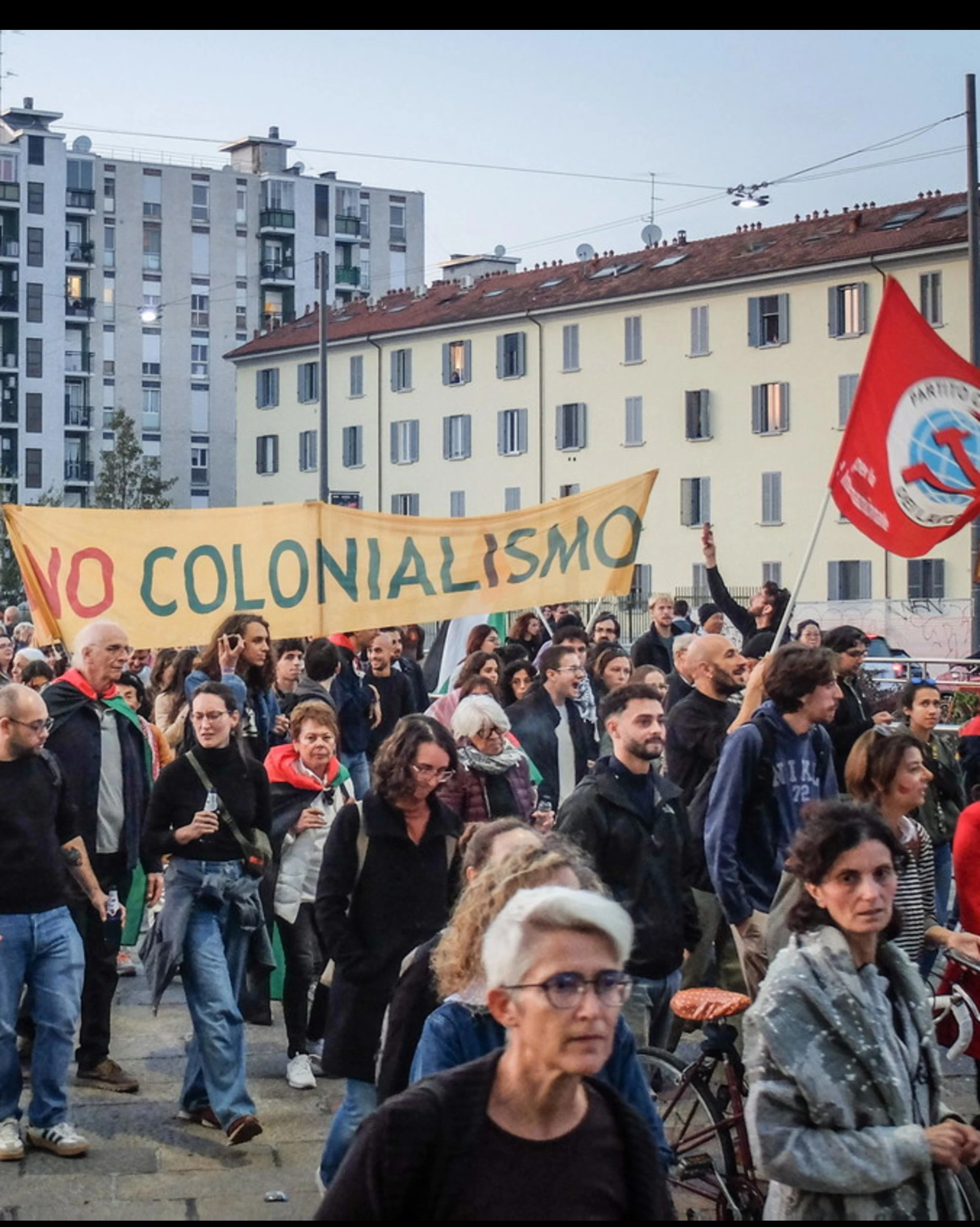 Quei conformisti senza idee e pensieri propri che si sono fatti travolgere dal vento pro-Pal