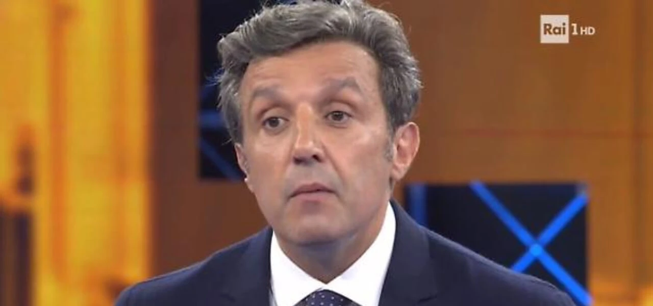 Ballando con le stelle, atroce gaffe di Flavio Insinna su Milly Carlucci: gelo in diretta