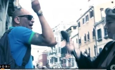 https://media.liberoquotidiano.it/7PlnItzI0uv2vY5DhHtk_vFyt-sqLJRyfADM3OYF50E/width:800/quality:90/aW1hZ2VzLzIwMjUvMDkvMTUvMDgxMTM5NzQ3LWFiMGYyYjY0LTFmZmMtNDRjZS1hN2M0LTI1YTI1MTkwODlmNS5qcGc.webp