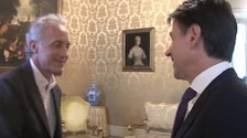 Giuseppe Conte è il nulla, clamoroso in 1° pagina sul Fatto: l'ex premier umiliato da Vauro a casa di Travaglio