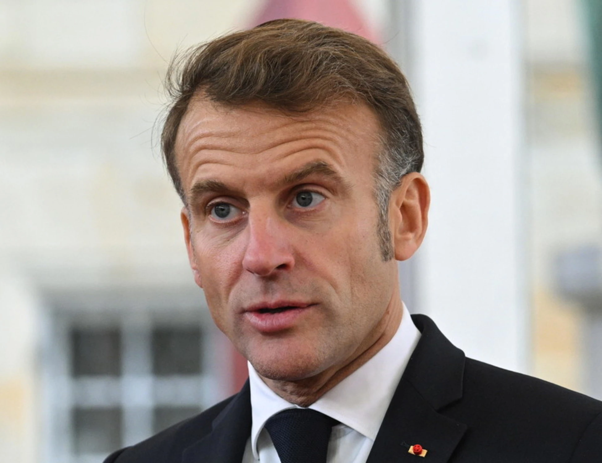 Leggi l'articolo: Ennesima farsa, Macron riconferma Lecornu&nbsp;