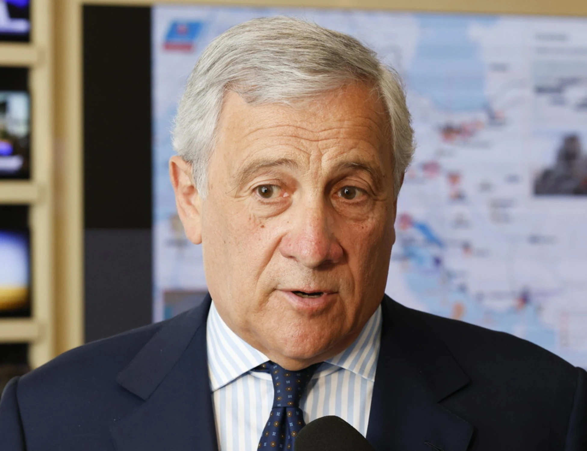 Iran, l'informativa di Antonio Tajani: la sinistra si scatena contro Meloni