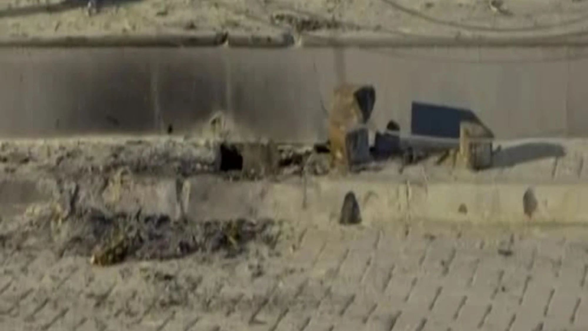 Iran, un drone precipita nel centro di Baghdad: le immagini dalla capitale iraqena