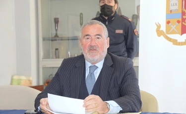 https://media.liberoquotidiano.it/7SjMf4MWwRlg9hGKKeHvsZ67wDlQZ2Ae7nJAN3pth8c/width:800/quality:90/aW1hZ2VzLzIwMjUvMTAvMTMvMTQ0MzA4OTU1LTQ5ZjhlYzk5LThhNTctNDcxOC1hNTcyLTVhY2M1NjdiYmQ0OS5qcGc.webp