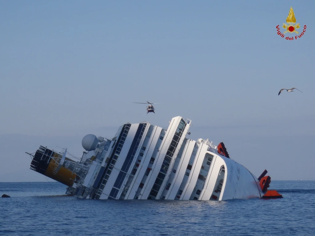 Giglio, Clini: "Concordia va portata in sito più vicino, bonificata e smaltita"