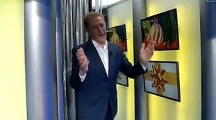 Striscia la Notizia, Enzo Iacchetti “ha girato tutti gli studi Mediaset così”: clamoroso, come si è conciato