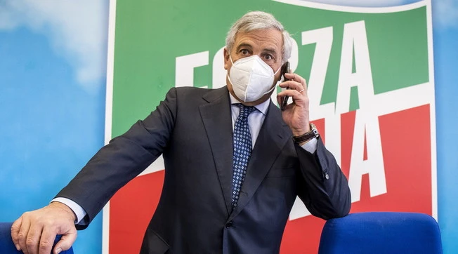 Antonio Tajani, retroscena: lui dietro la retromarcia di Berlusconi sul Mes. "Né comunisti, né salviniani"
