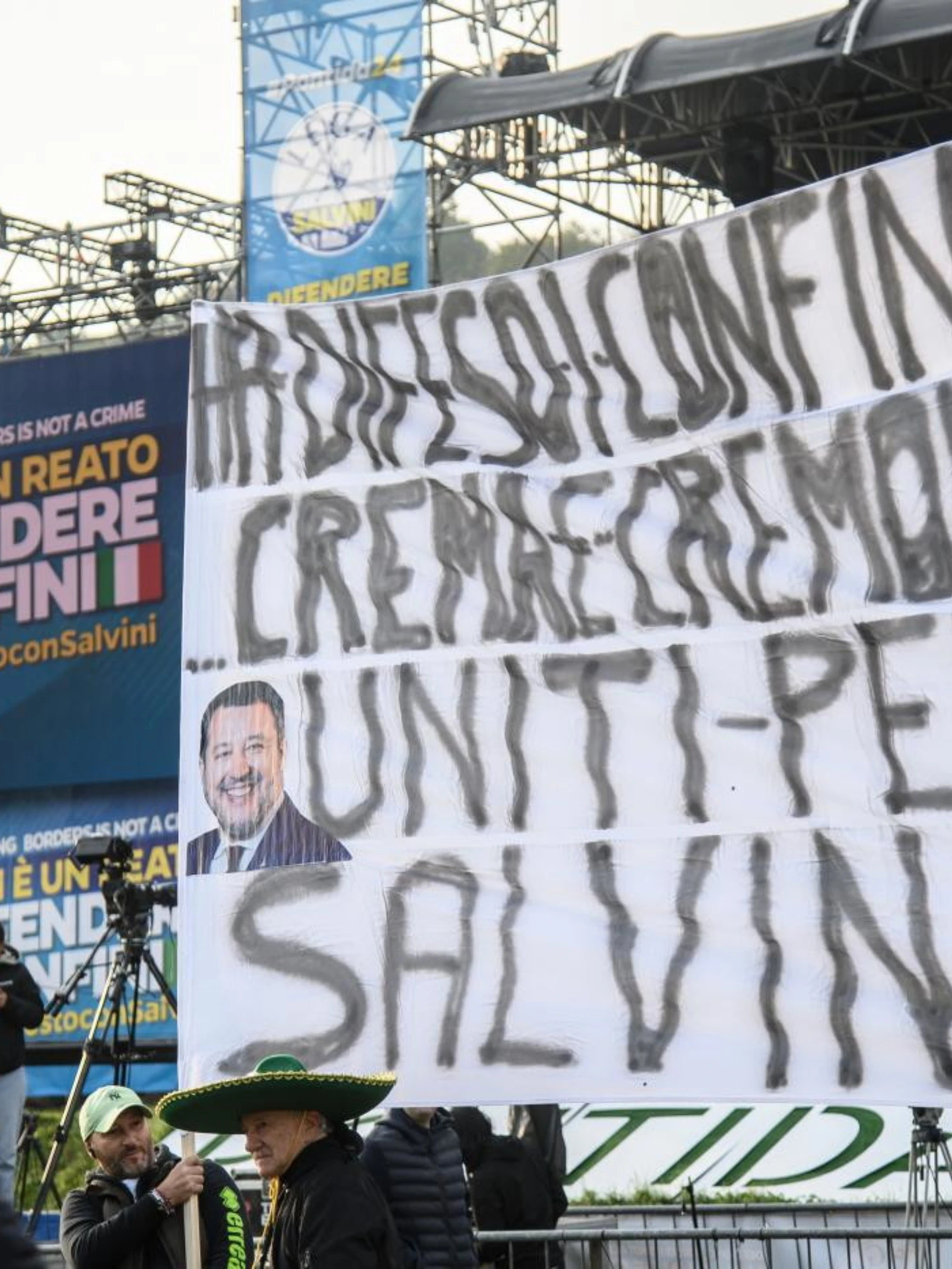 Opern Arms, la clamorosa risposta del popolo della Lega alle toghe di Palermo