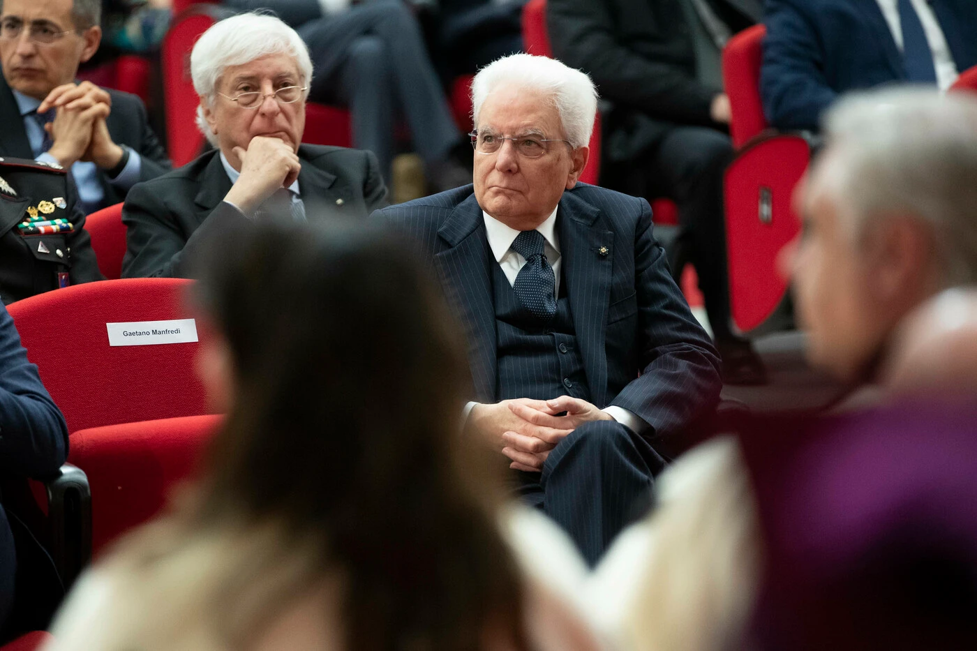 Sergio Mattarella, aria di crisi: "Preoccupato per il governo destabilizzato", qui viene giù tutto