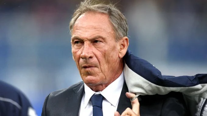 In Serie A quattro esoneri. Premier League da record: tutti ben saldi alla loro panchina
