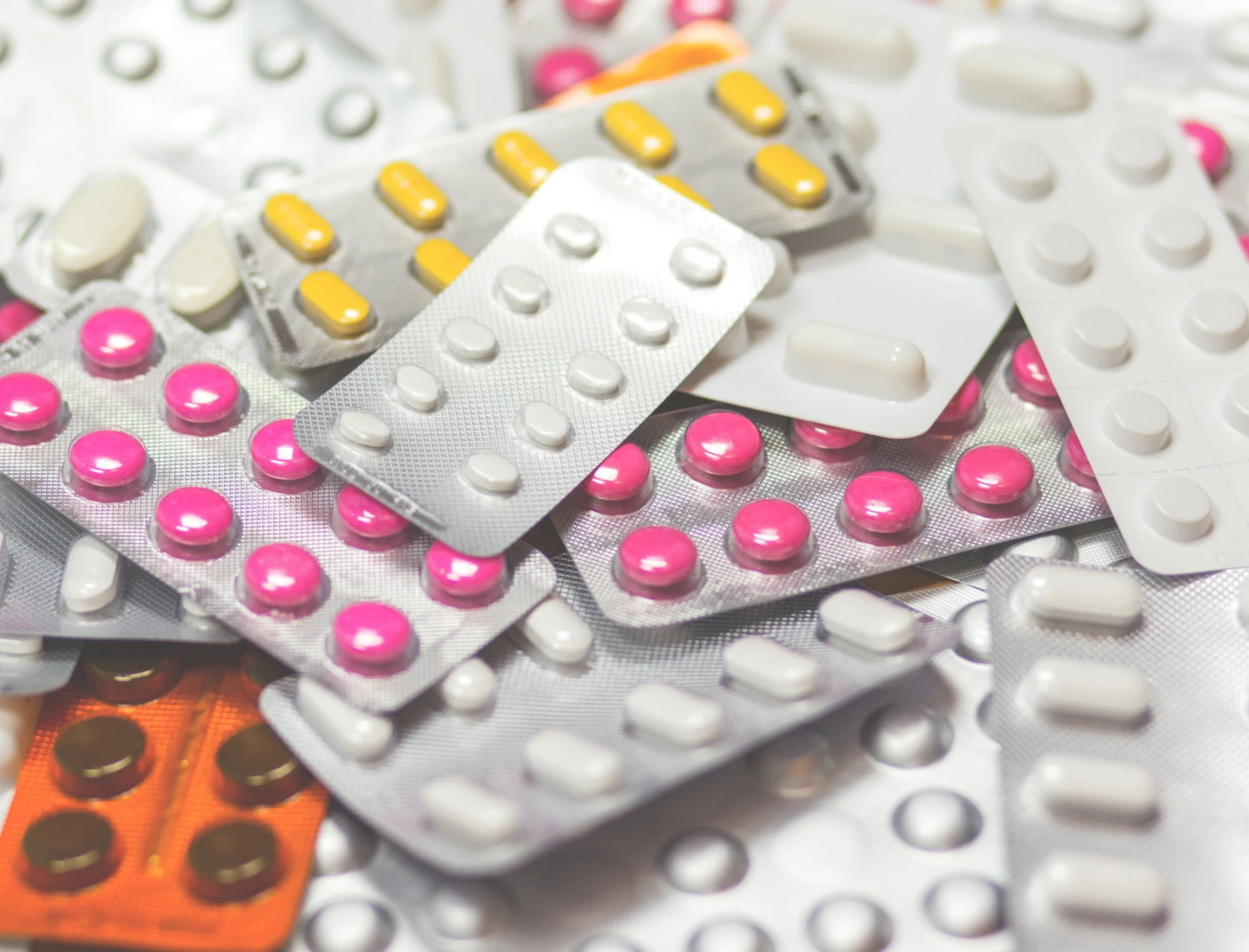 Farmaci, i test solo sugli uomini (e niente donne): le conseguenze