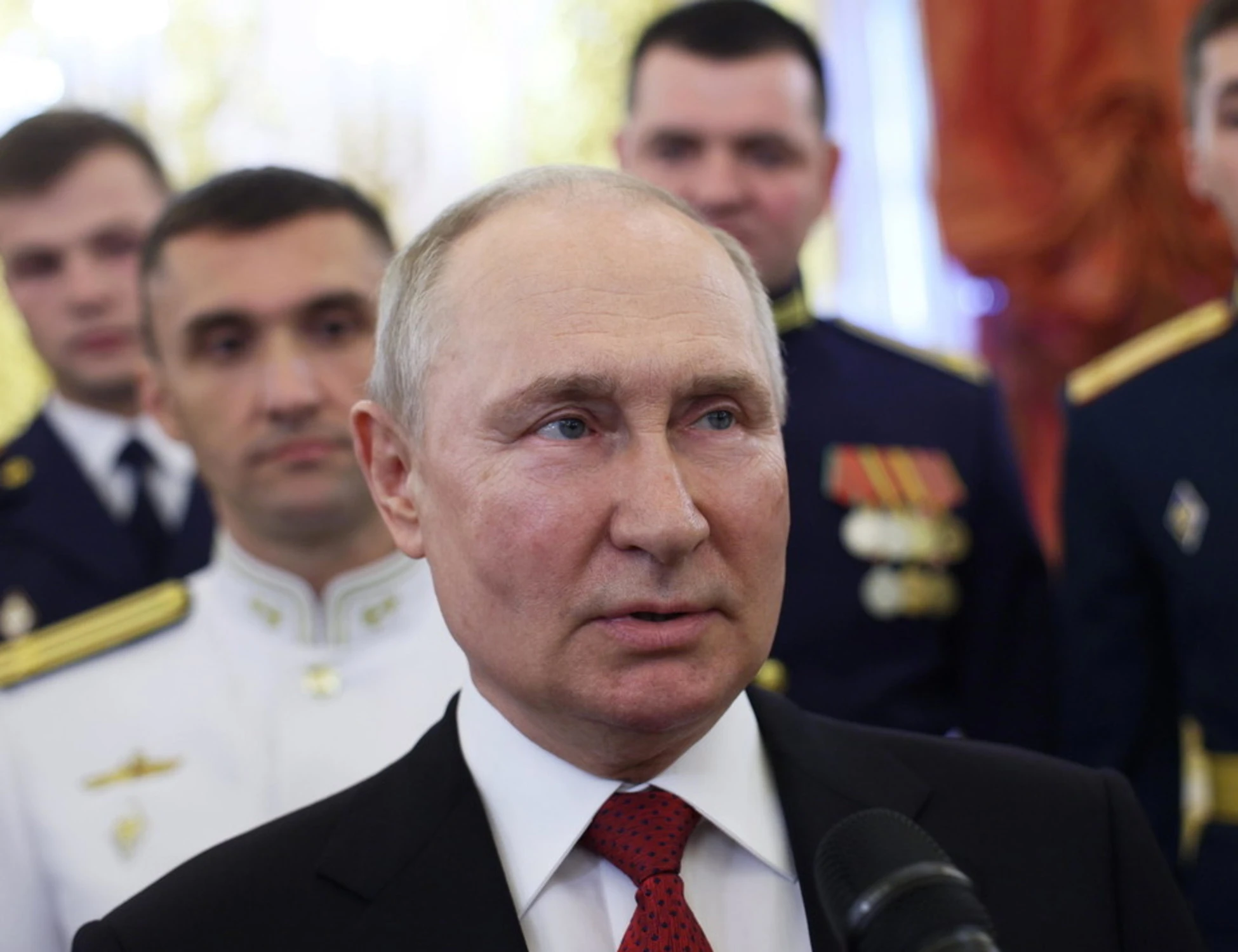 Putin martella Kiev, droni e morti. "Gli ucraini...", le parole che sconcertano il mondo