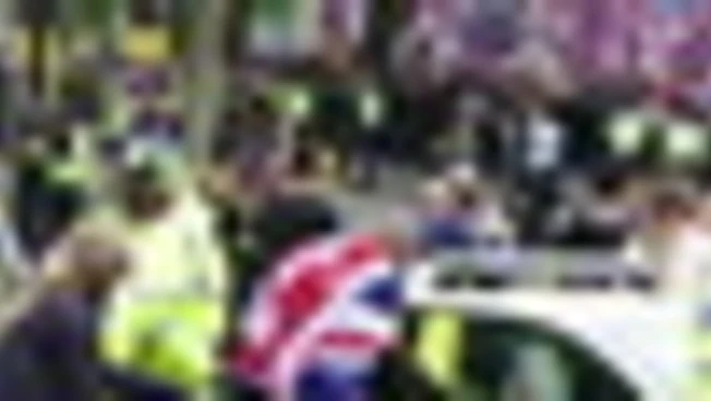 Londra, manifestazione dell'estrema destra: dispiegati 4mila agenti