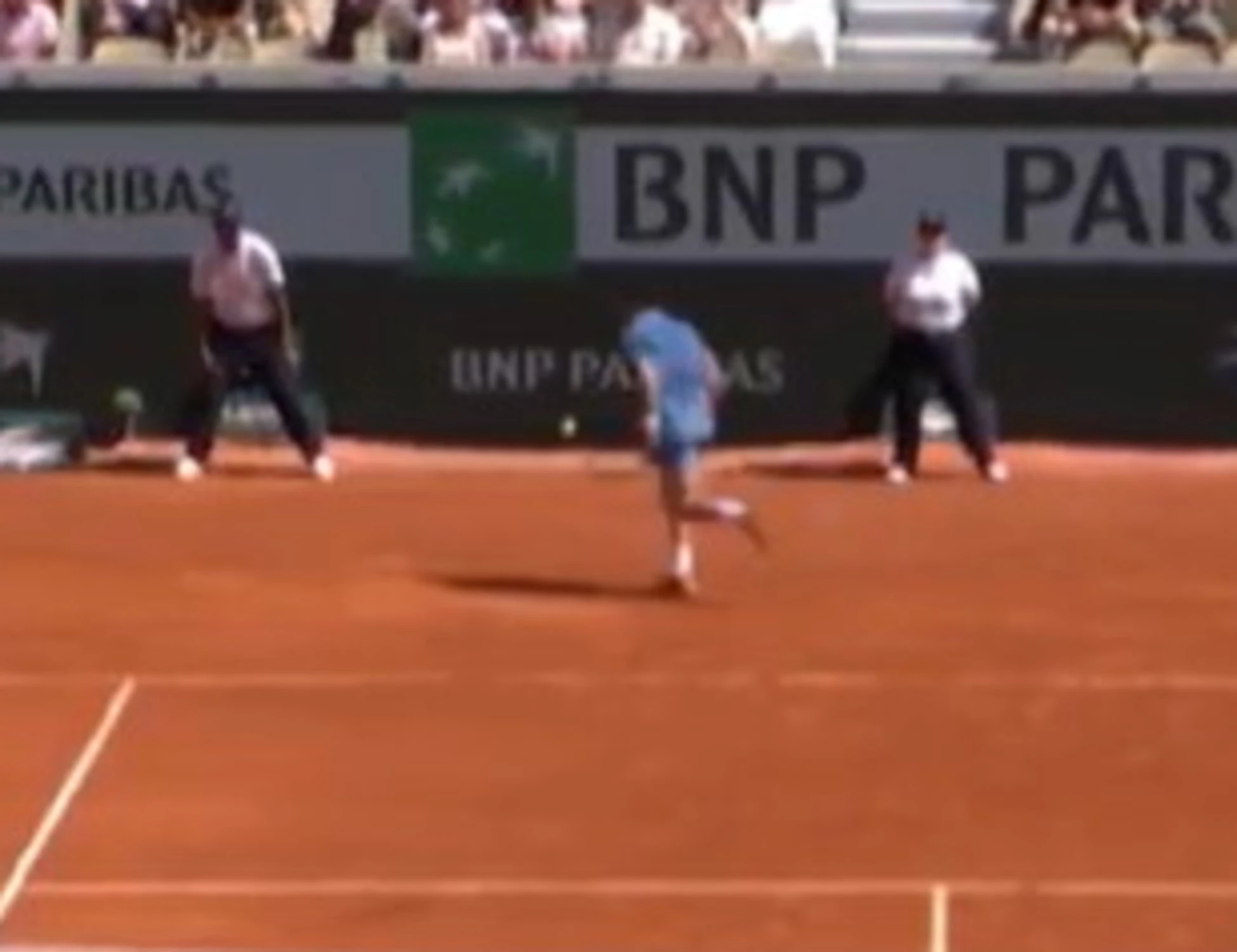 Roland Garros, attacco di diarrea in campo: immagini sconcertanti